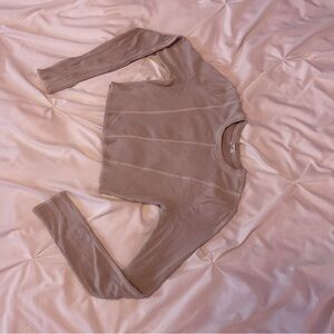 Garage long sleeve crop top